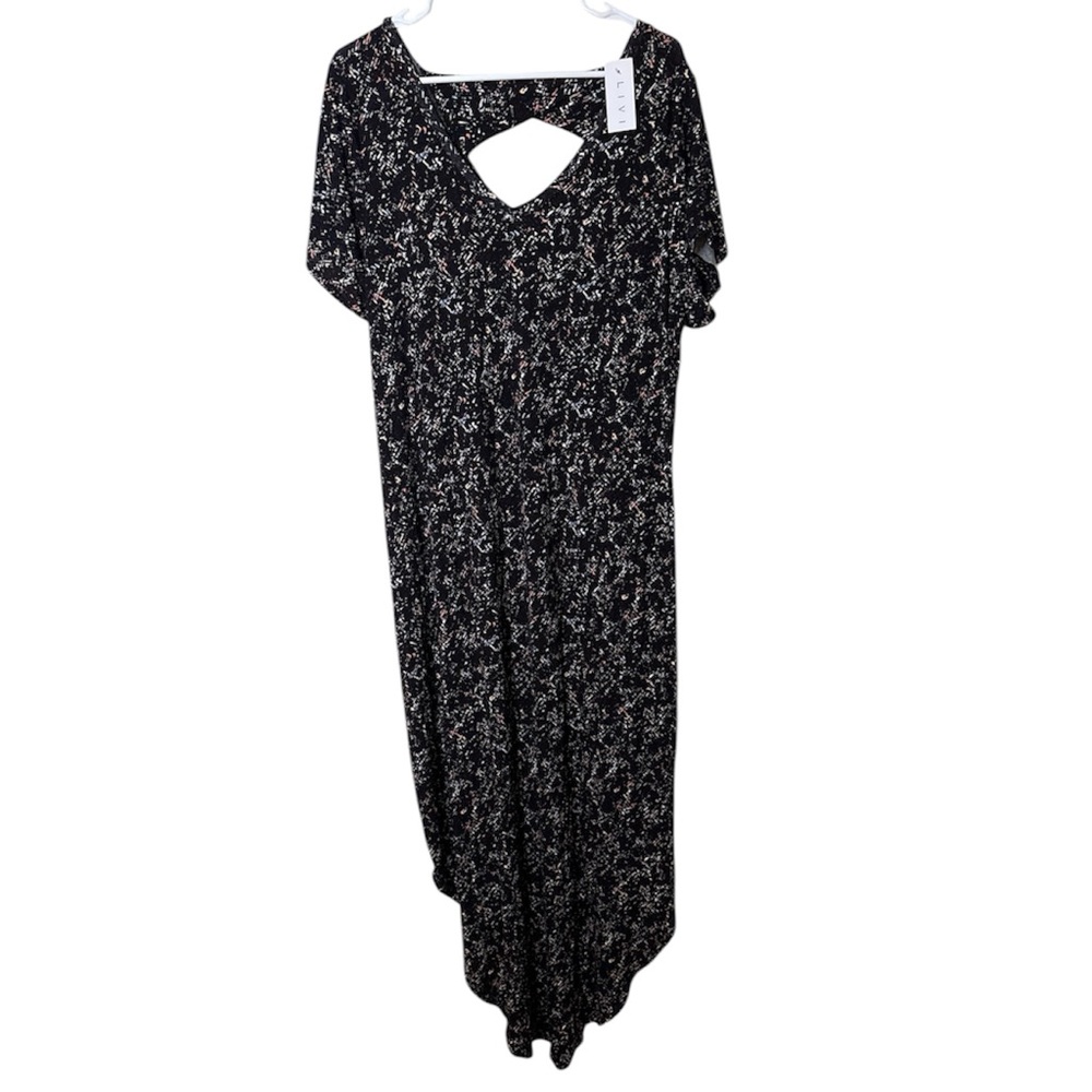 Livi Plus Size Active Asymmetrical Dress NWT Size 18/20 or 2X